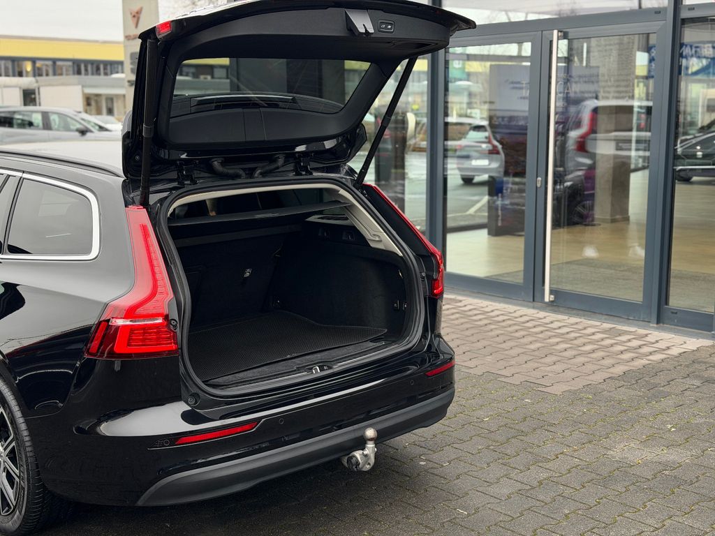 Volvo V60 2023