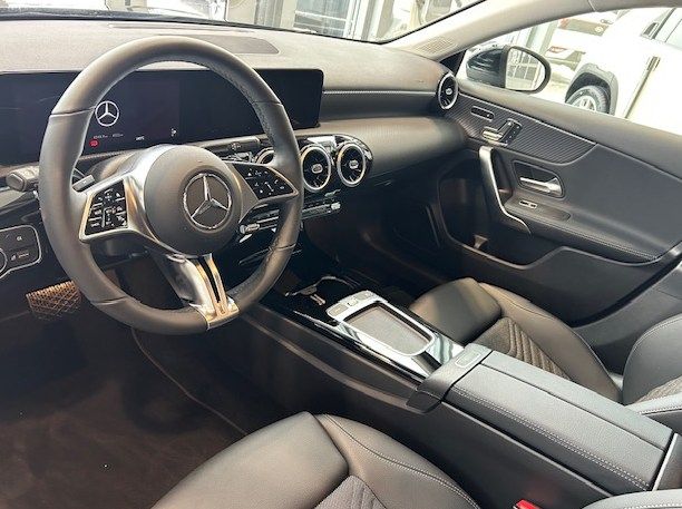 Mercedes-Benz A 250 2025
