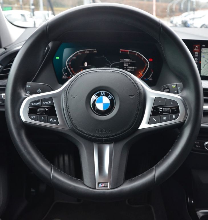 BMW 118 2021
