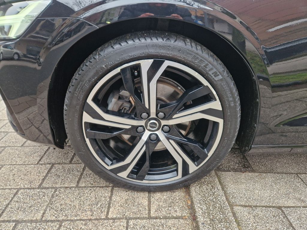 Volvo V60 2022
