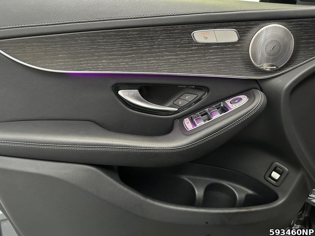 Mercedes-Benz GLC 300 2021