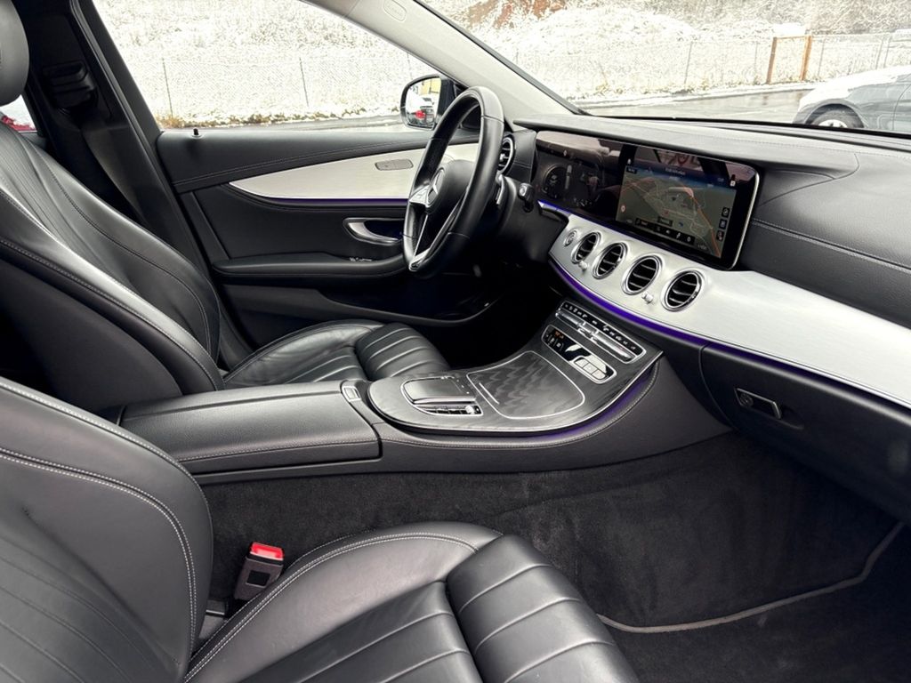 Mercedes-Benz E 220 2021