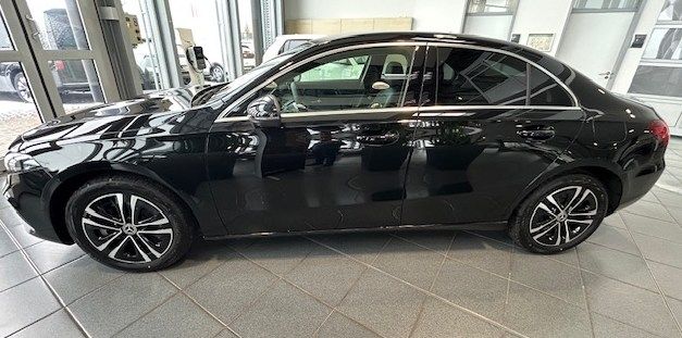 Mercedes-Benz A 250 2025