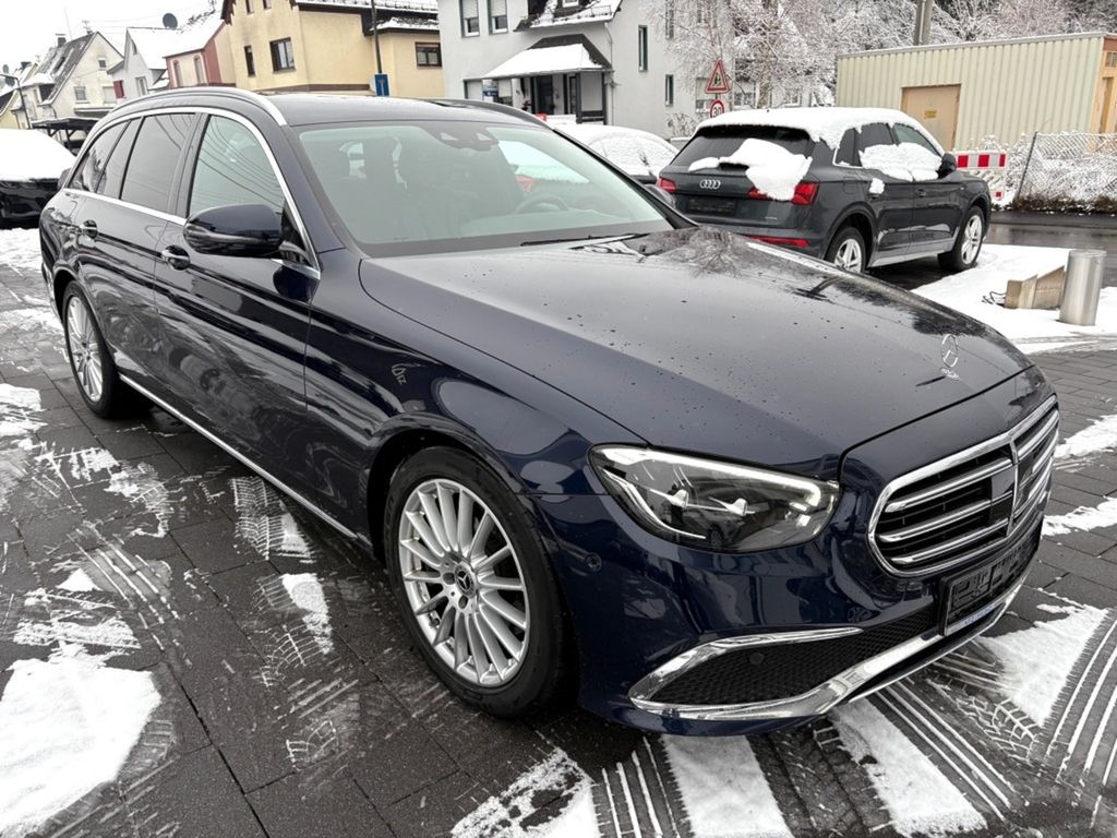 Mercedes-Benz E 220 2021