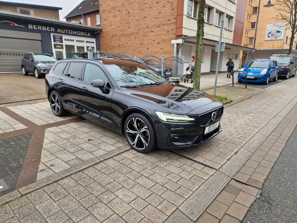 Volvo V60 2022
