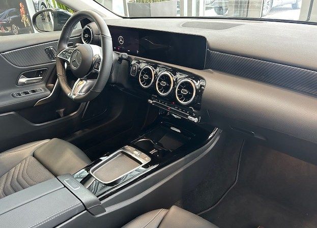 Mercedes-Benz A 250 2025