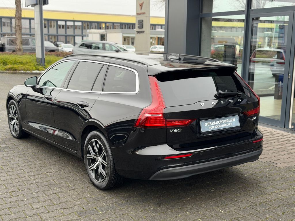 Volvo V60 2023