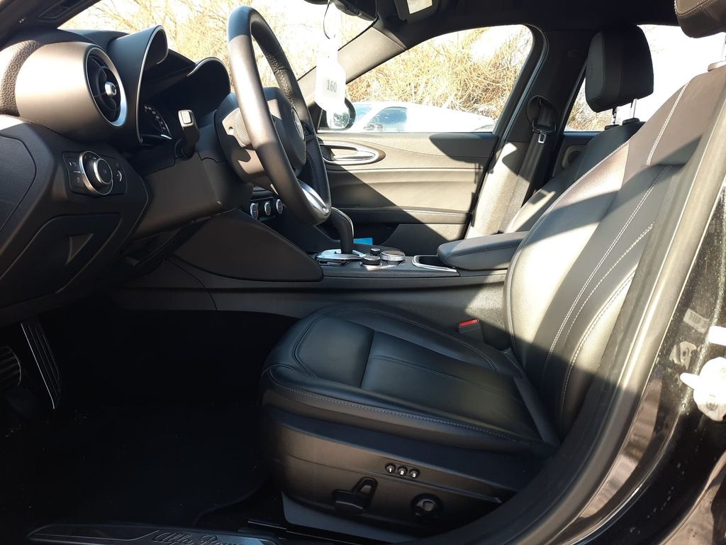 Alfa Romeo Giulia 2022