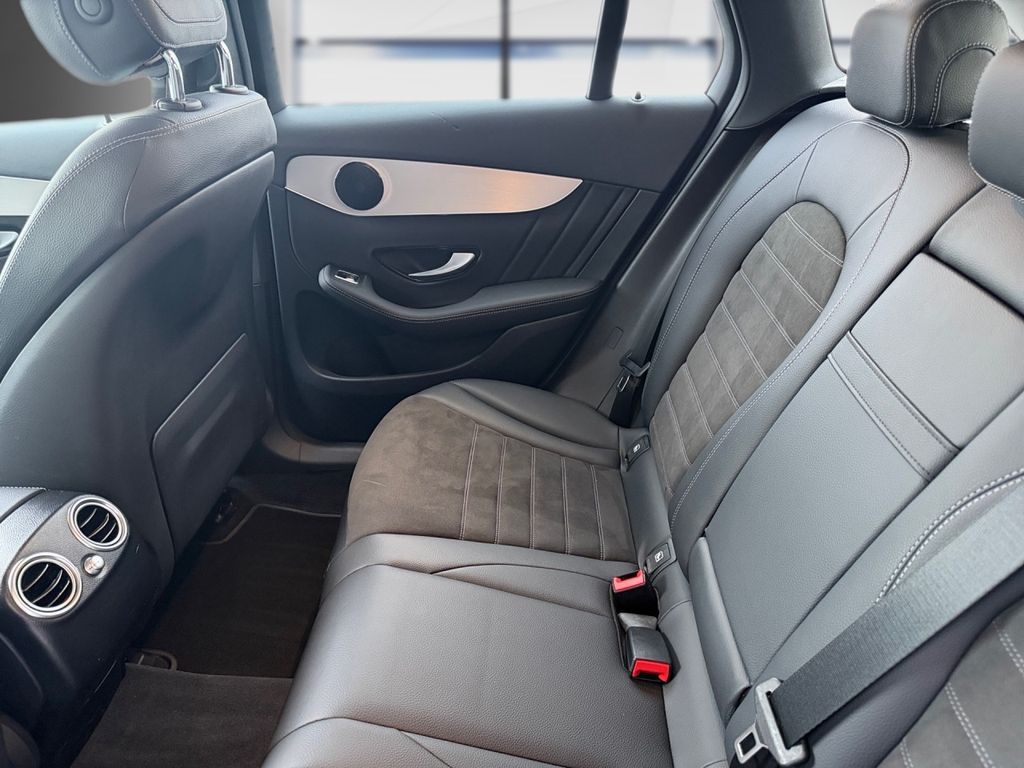 Mercedes-Benz GLC 300 2022