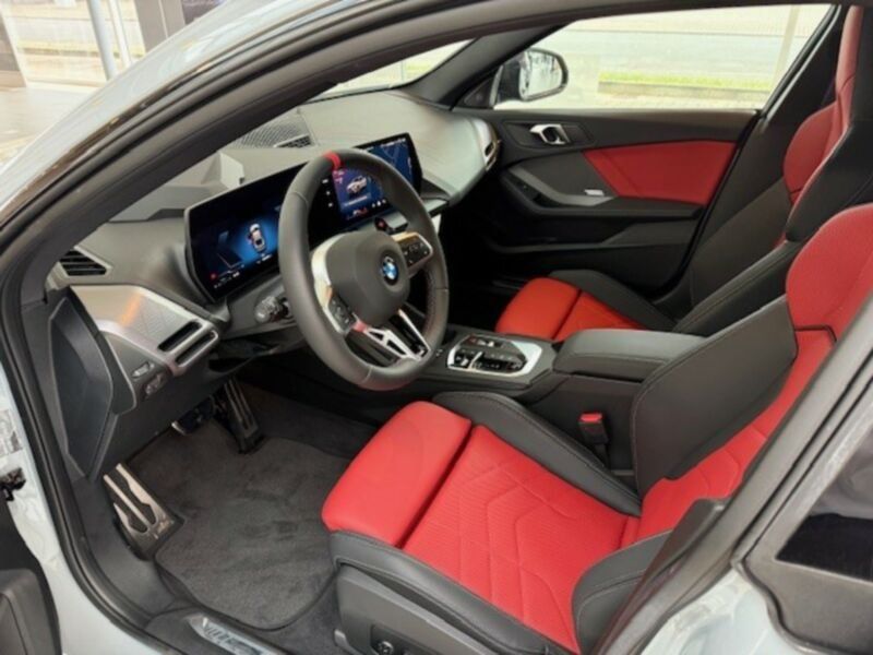 BMW M235 2025