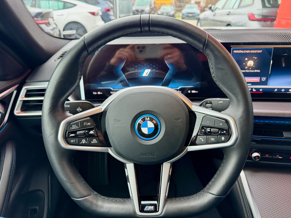 BMW i4 2025