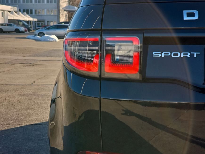 Land Rover Discovery Sport 2021