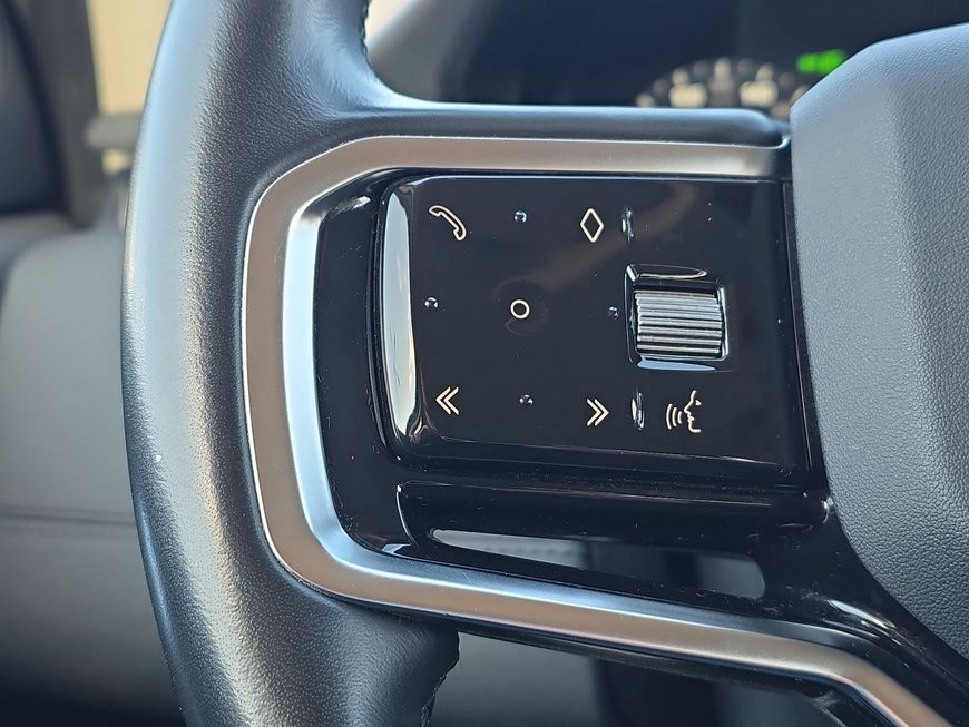 Land Rover Discovery Sport 2021