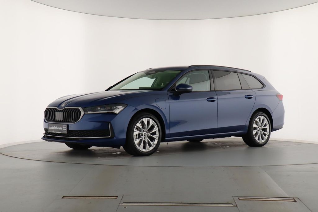 Skoda Superb 2025