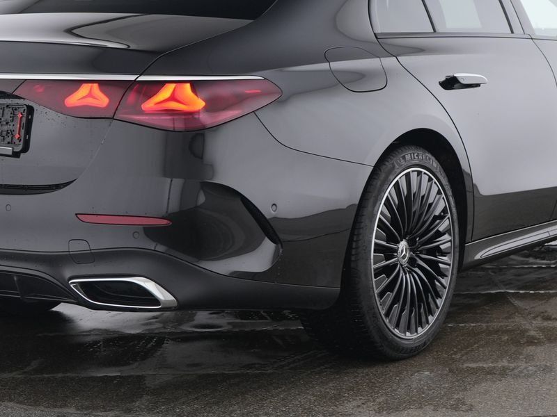 Mercedes-Benz E 300 2024