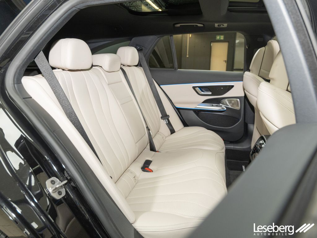 Mercedes-Benz E 300 2025
