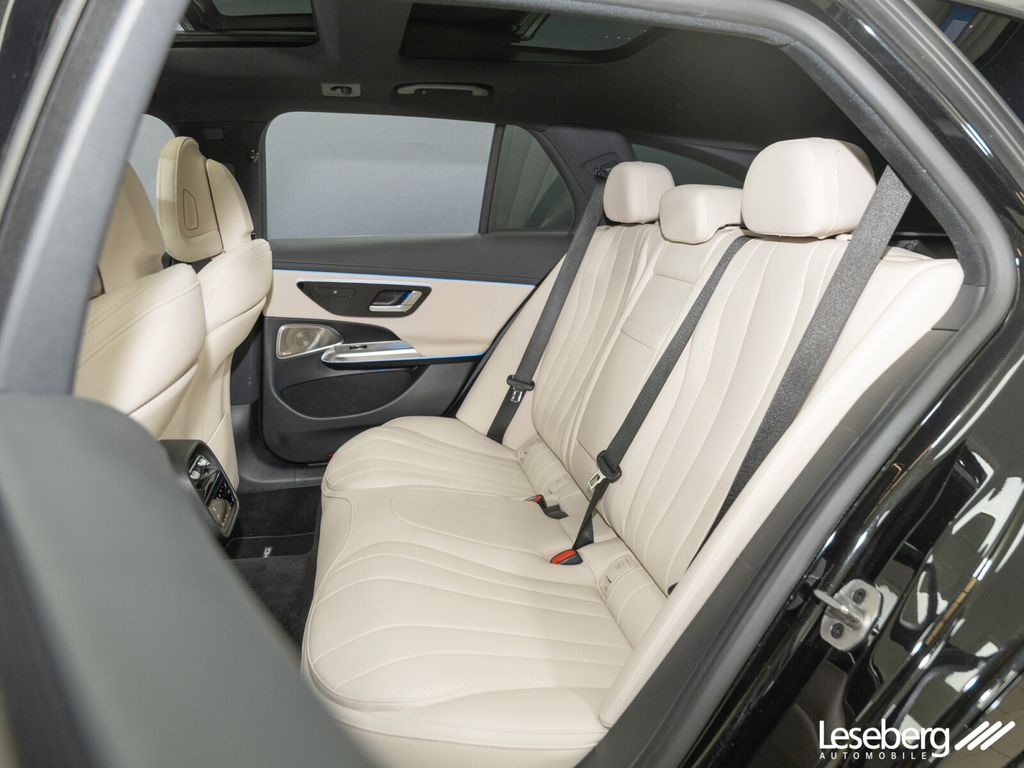 Mercedes-Benz E 300 2025