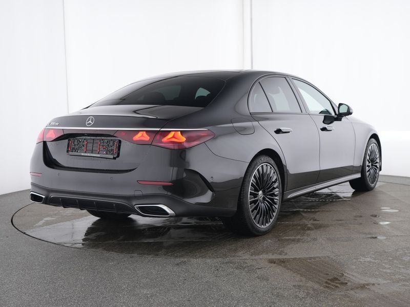 Mercedes-Benz E 300 2024