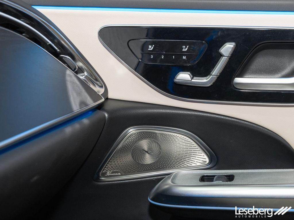 Mercedes-Benz E 300 2025