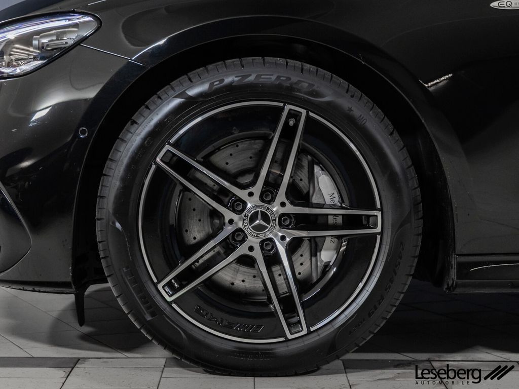 Mercedes-Benz E 300 2025