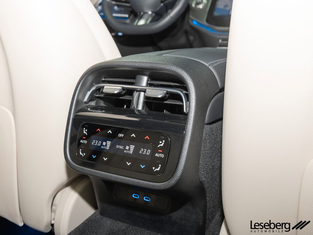 Mercedes-Benz E 300 2025