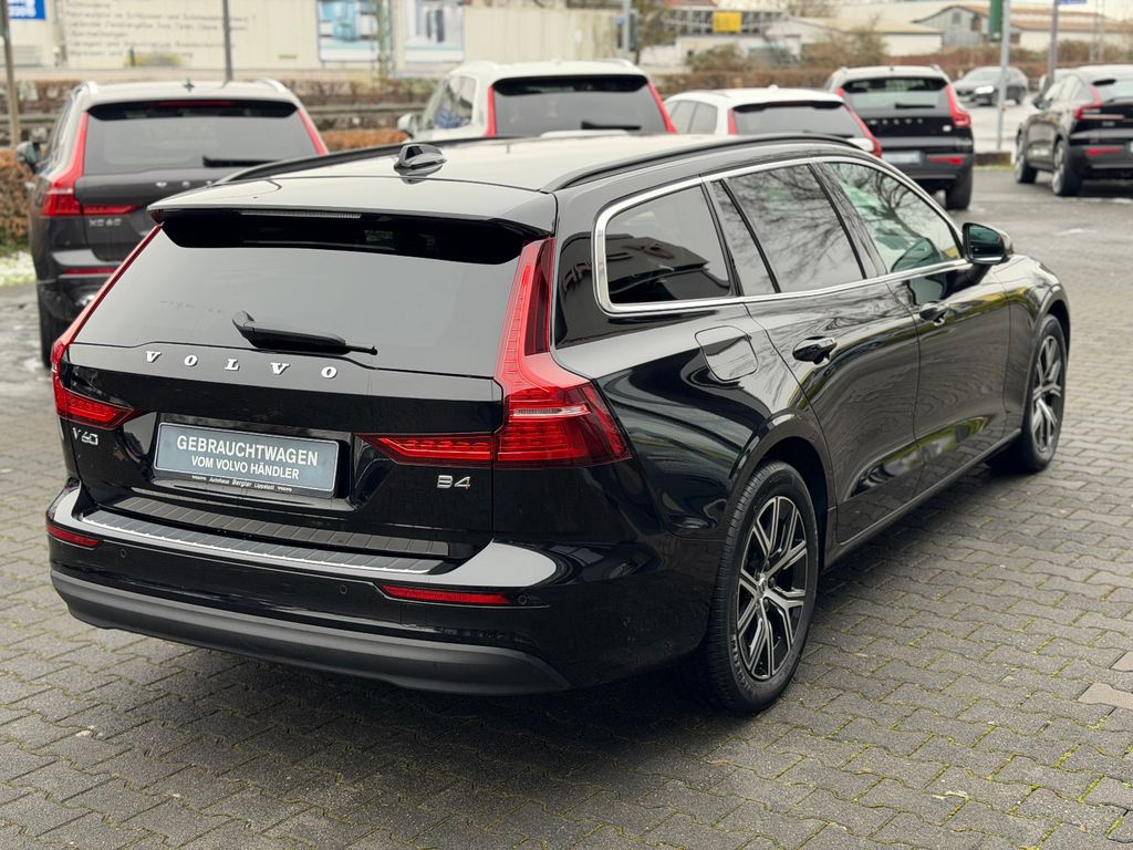 Volvo V60 2023