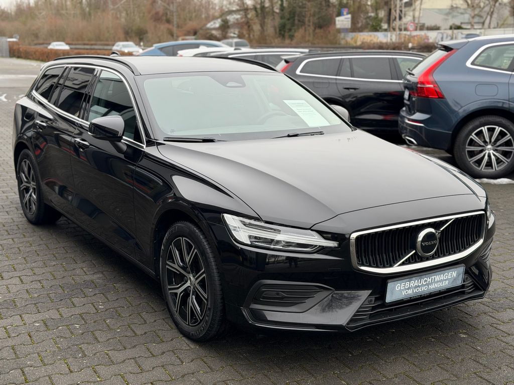 Volvo V60 2023