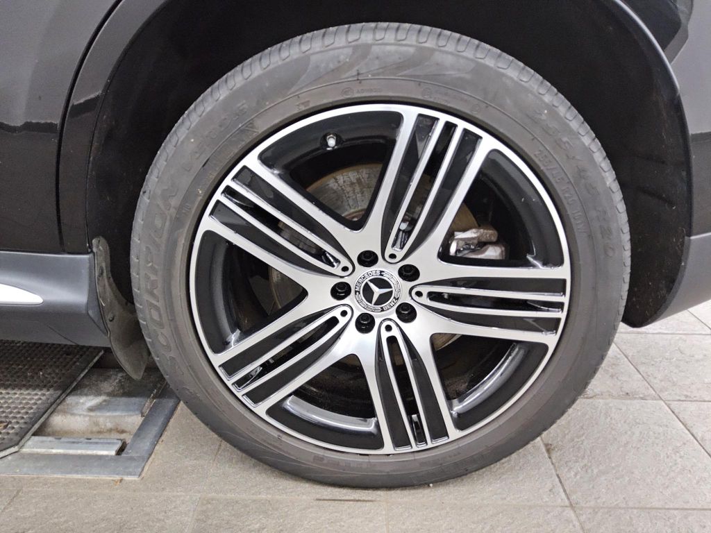 Mercedes-Benz EQC 2021