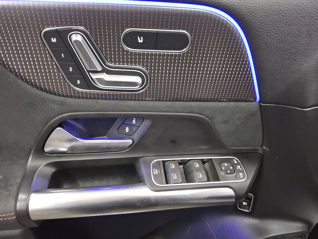 Mercedes-Benz EQA 2022