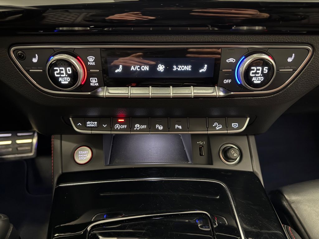 Audi SQ5 2023