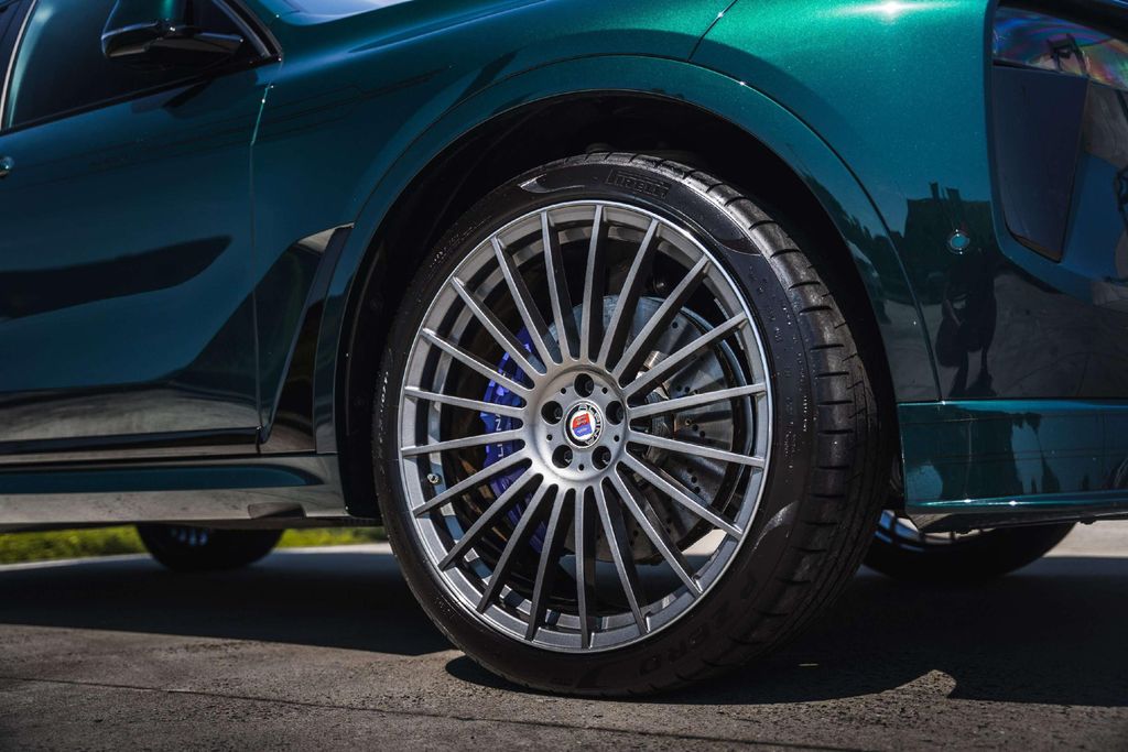 ALPINA XB7 2024