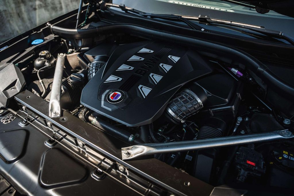 ALPINA XB7 2024