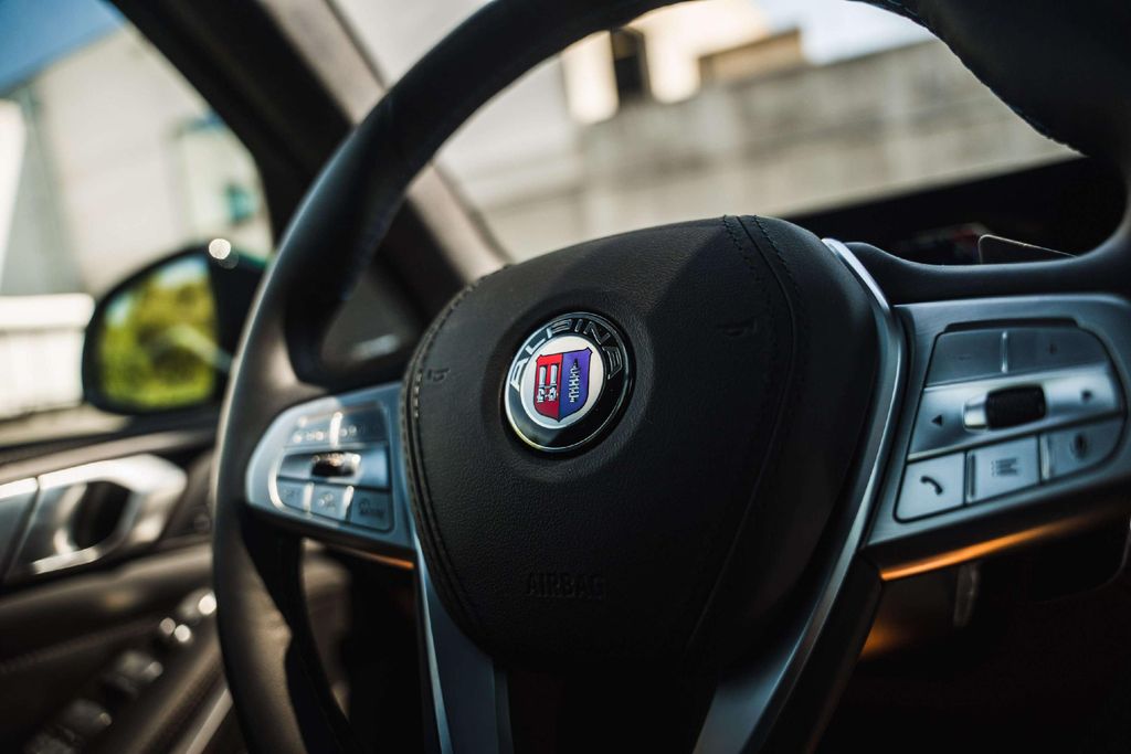 ALPINA XB7 2024