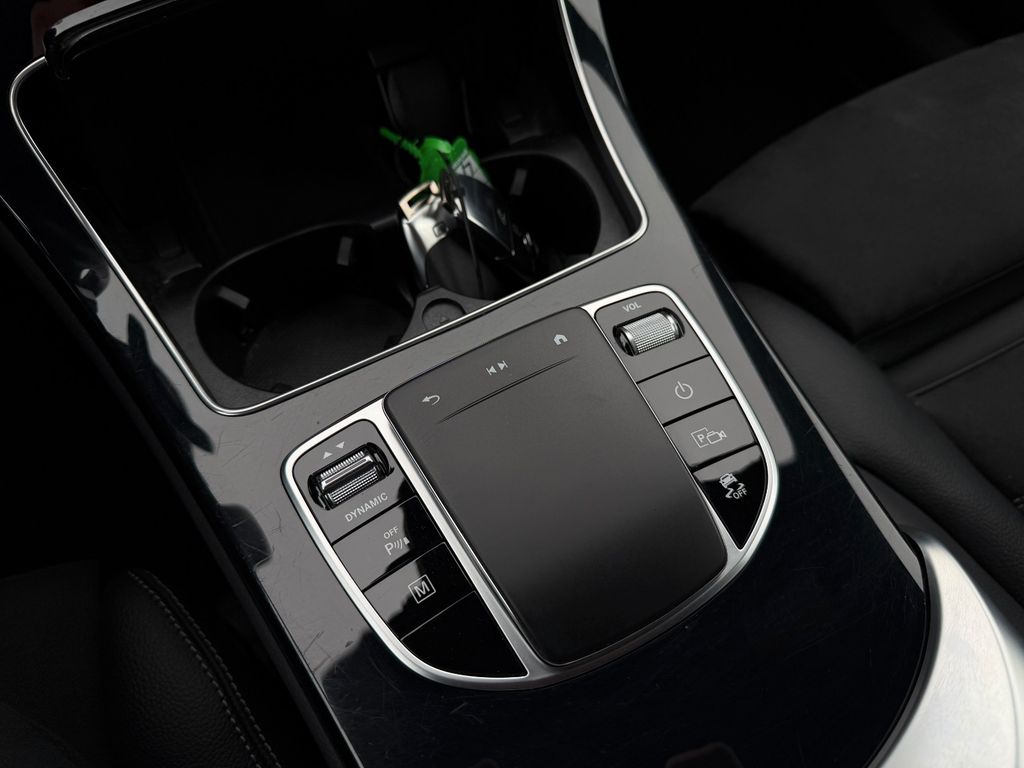 Mercedes-Benz GLC 300 2022