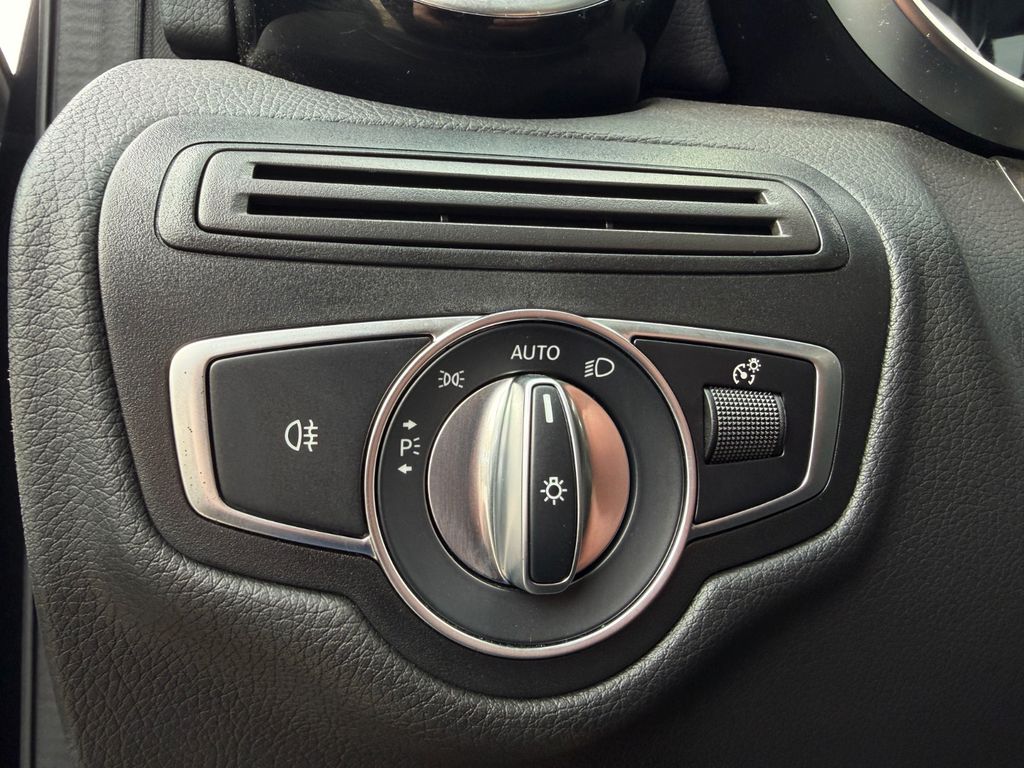 Mercedes-Benz GLC 300 2022
