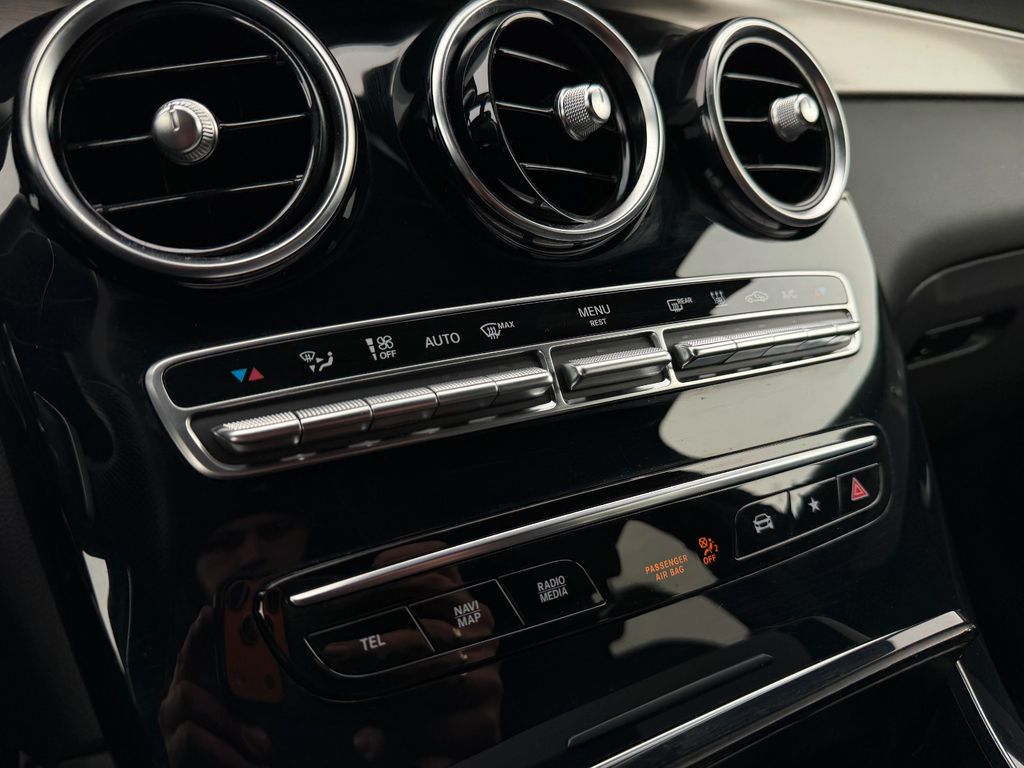 Mercedes-Benz GLC 300 2022