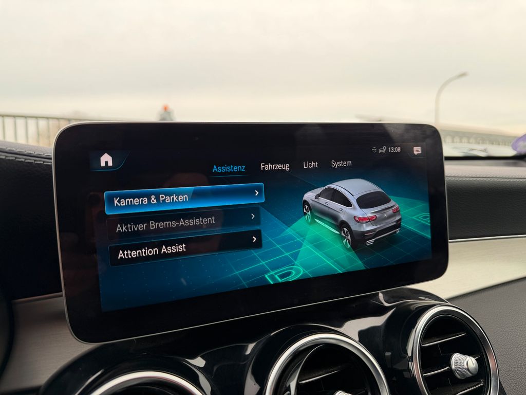 Mercedes-Benz GLC 300 2022