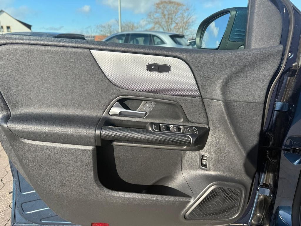 Mercedes-Benz B 200 2020