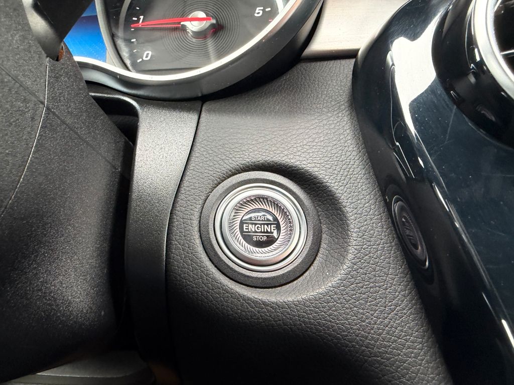 Mercedes-Benz GLC 300 2022