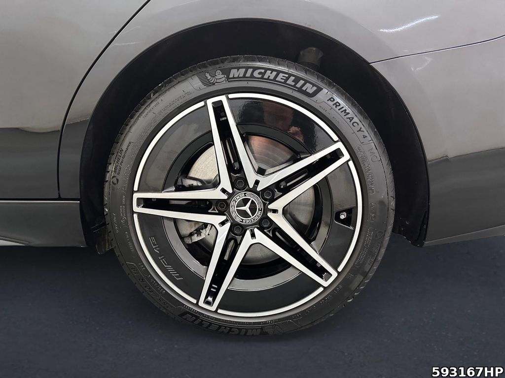 Mercedes-Benz C 300 2024