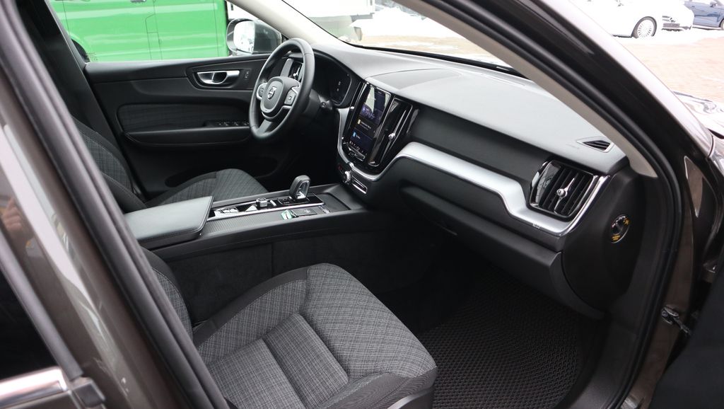 Volvo XC60 2022