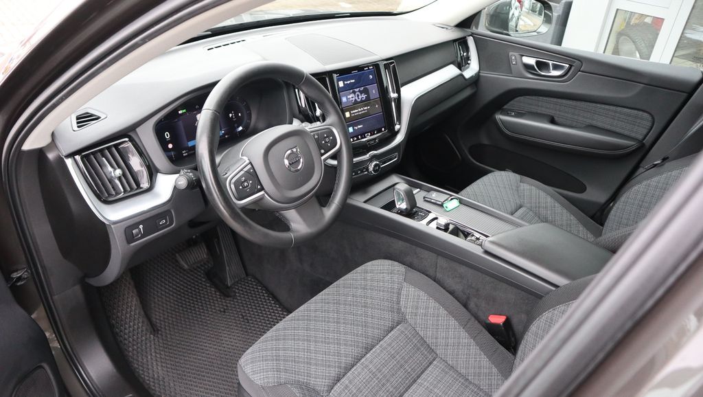 Volvo XC60 2022