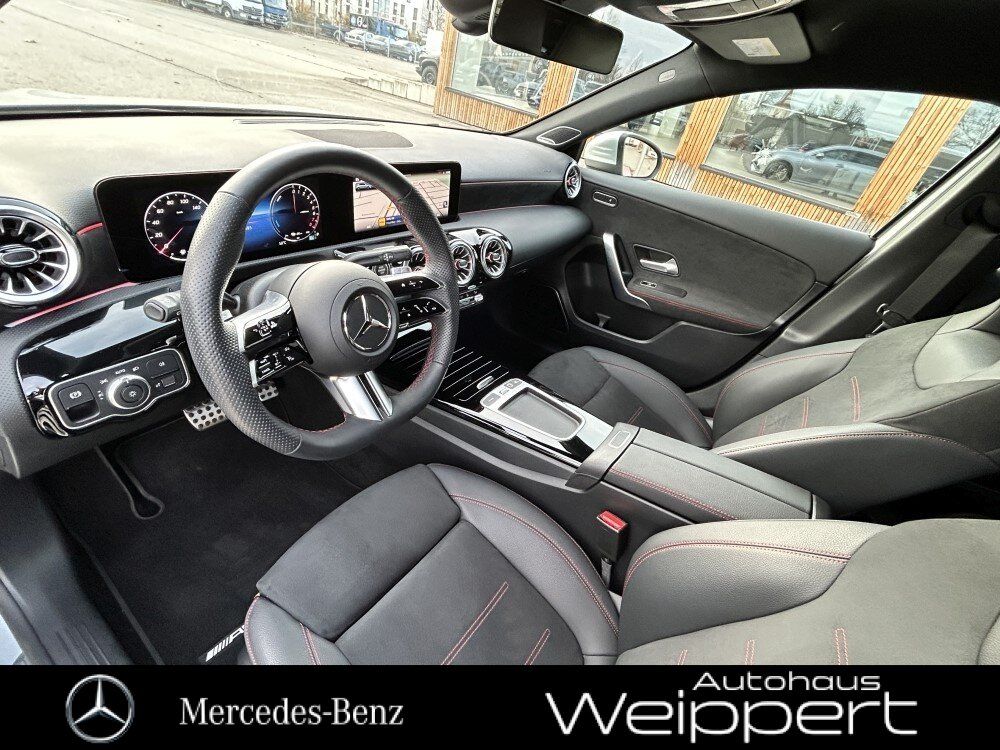 Mercedes-Benz A 250 2025