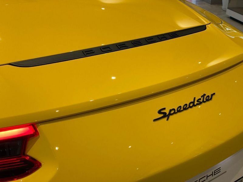 Porsche 911 2019