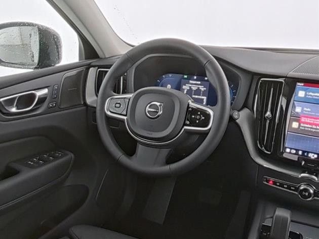 Volvo XC60 2025