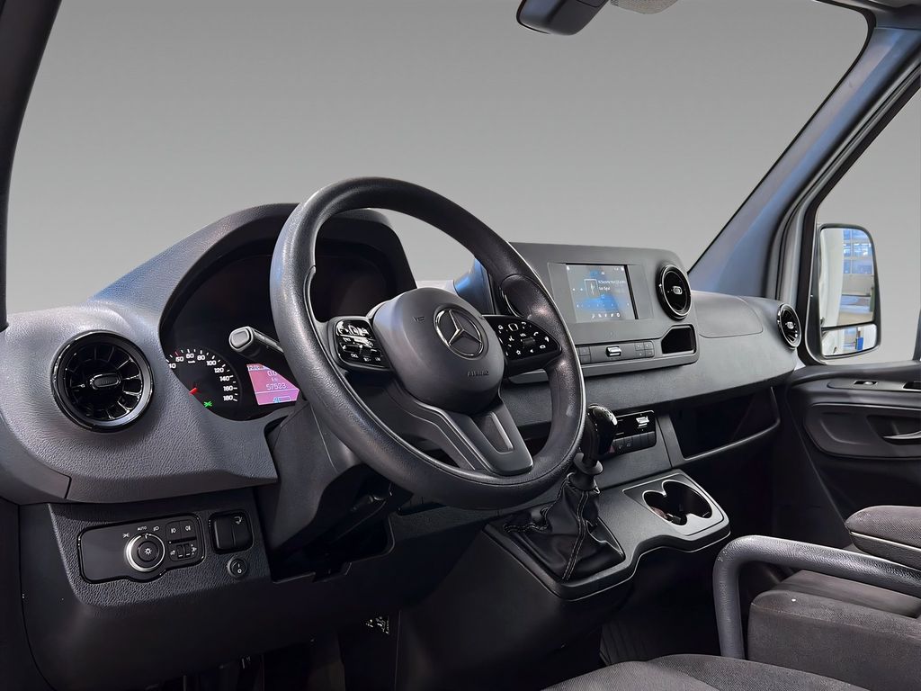 Mercedes-Benz Sprinter 2024