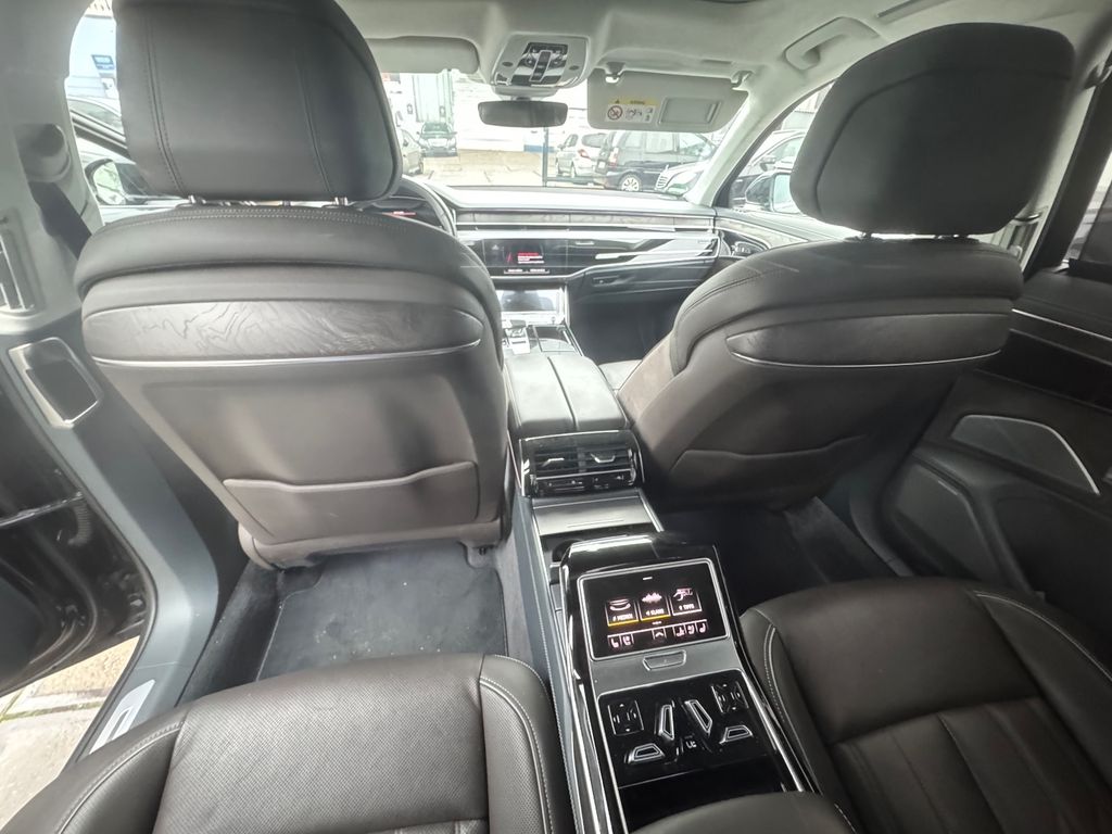 Audi A8 2021
