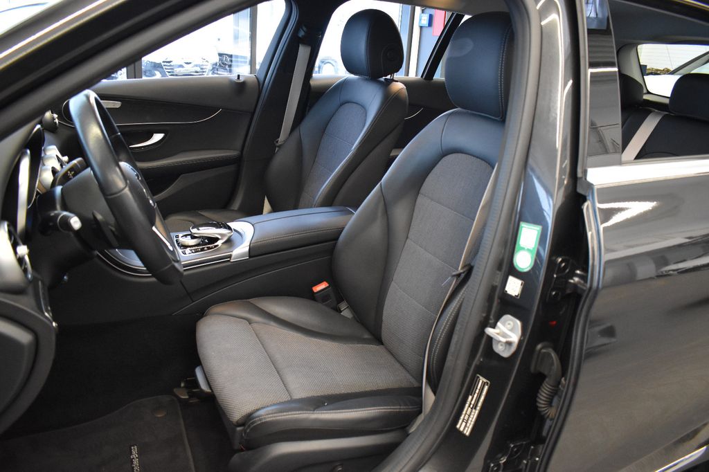 Mercedes-Benz C 300 2020