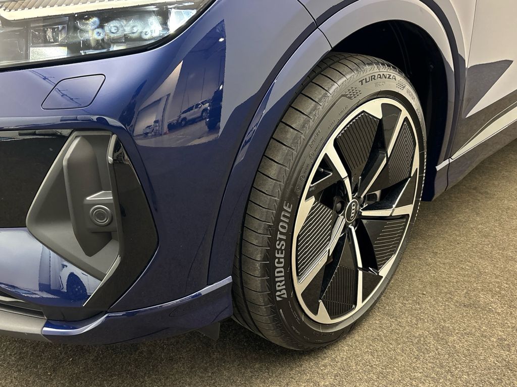 Audi Q4 e-tron 2024