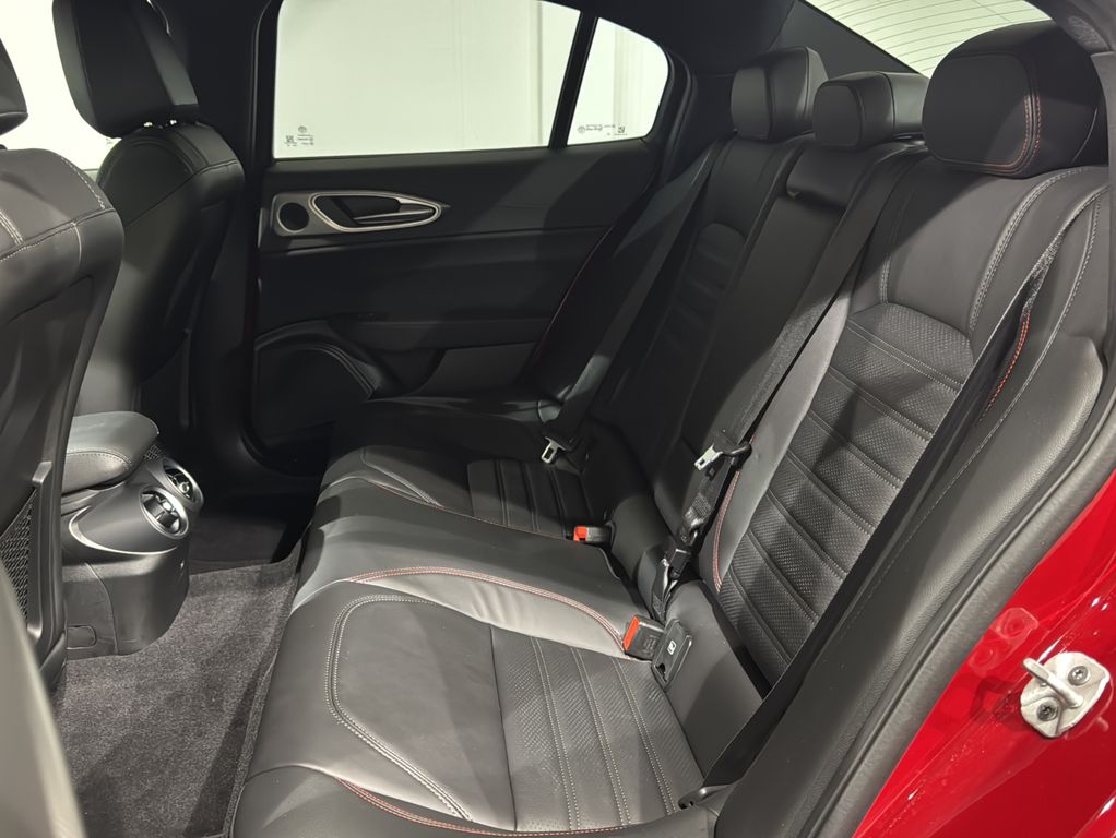 Alfa Romeo Giulia 2023